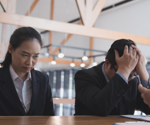 Sếp hỏi đồng nghiệp bên cạnh đi đâu, người thường đáp “ra ngoài”, người EQ cao ứng xử khéo, tranh thủ ghi điểm trong mắt lãnh đạo