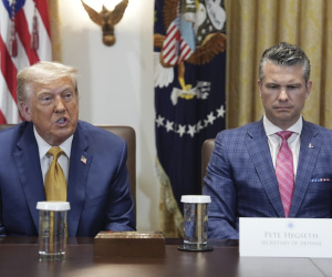 Tổng thống Donald Trump phê duyệt gởi vũ khí cho Ukraine