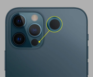 Rất nhiều người sẽ không biết "lỗ tròn màu đen" nằm dưới camera iPhone này dùng để làm gì