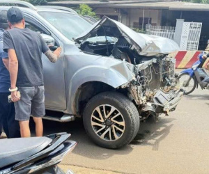 Người dân bắt giữ tài xế gây tai nạn liên hoàn rồi bỏ chạy
