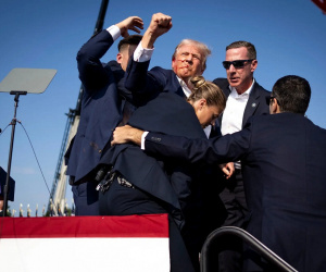 Tổng thống Trump thừa nhận sai lầm của các mật vụ khi bị ám sát hụt