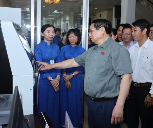 Thủ tướng yêu cầu cán bộ làm việc cả ngoài giờ hành chính, bao gồm cả thứ Bảy, Chủ Nhật