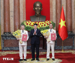 Hai Thứ trưởng Bộ Công an được thăng hàm Thượng tướng