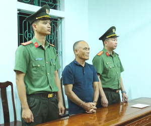 Bắt tạm giam Phạm Viết Công vì bôi nhọ chính quyền