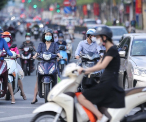 Hà Nội cấm xe máy xăng trong Vành đai 1 từ 1-7-2026: Nguồn cung ứng xe máy điện từ đâu?
