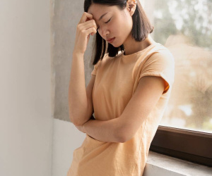 Chồng cũ cưới vợ sau 6 tháng ly hôn, tôi đến dự, nói câu khiến anh đau điếng