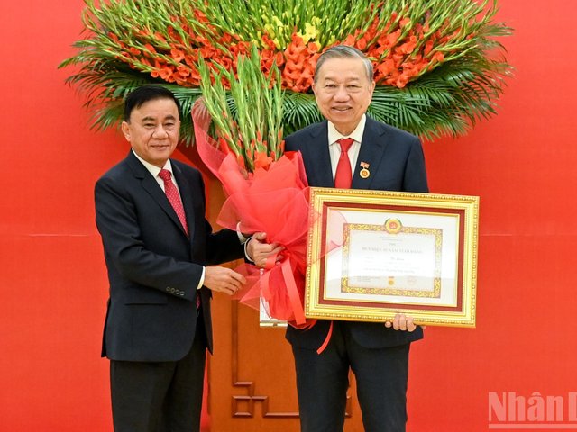 Đọc nhanh tin nổi bật 1028545